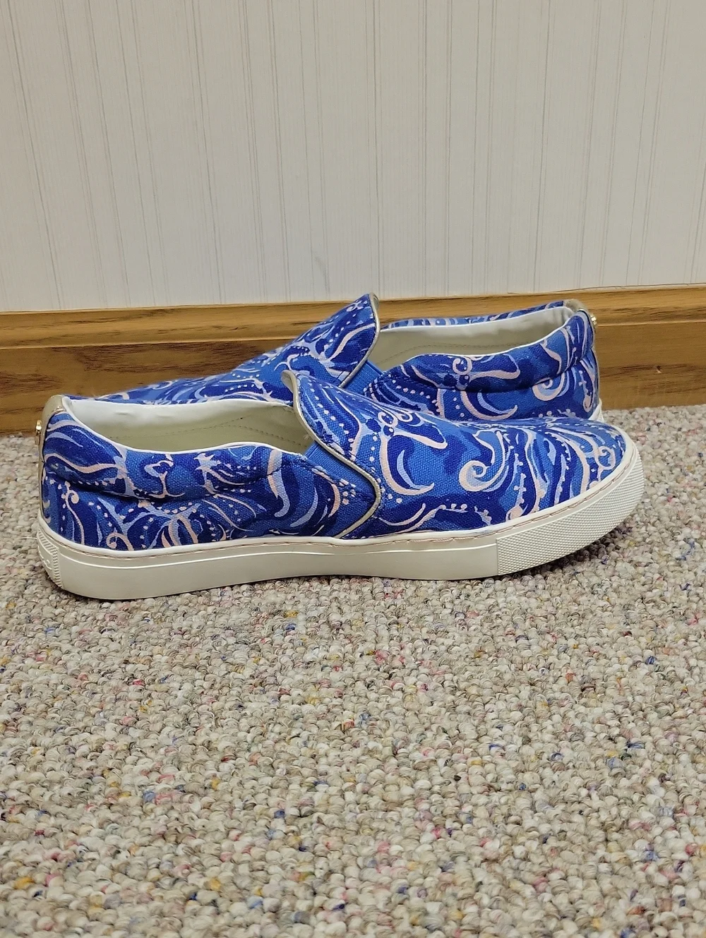 Lilly Pulitzer Julie Blue Swirl Slip-On Sneakers Sz 8 Summer Coastal Colorful